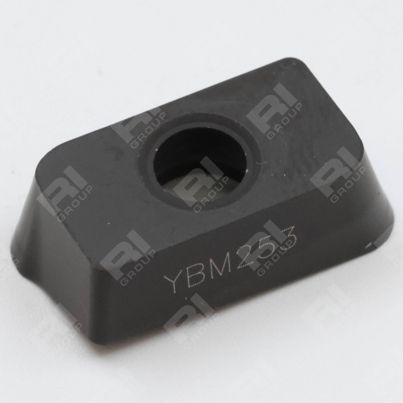 Фрезерная пластина APKT160424-APM YBM253 оригинал вид снизу